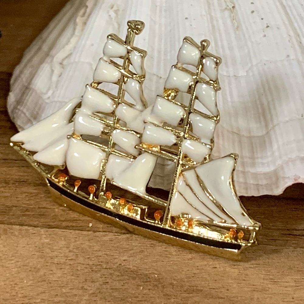 Sea Voyager Pin